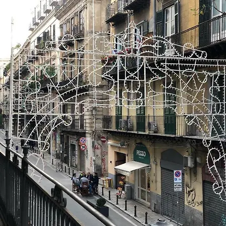 Qasr Beautiful In Palermo