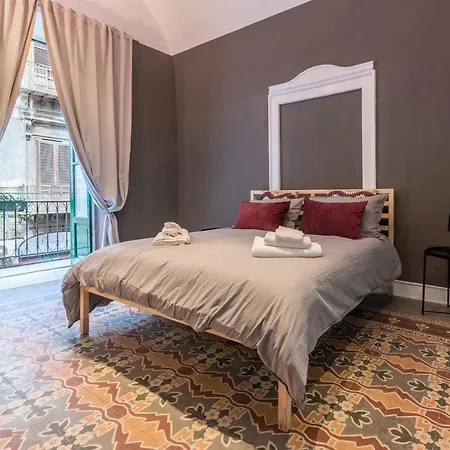 Qasr Beautiful In Appartement Palermo
