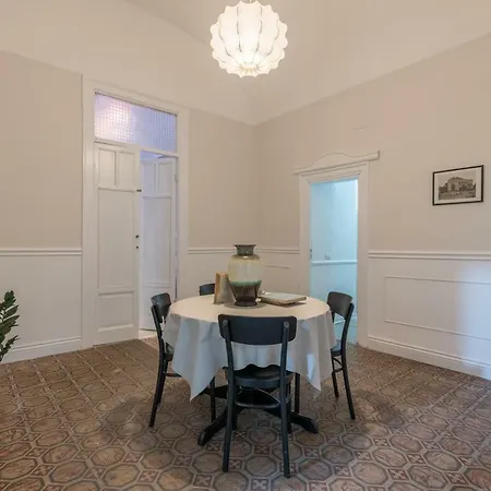 Apartment Qasr Beautiful In Palermo